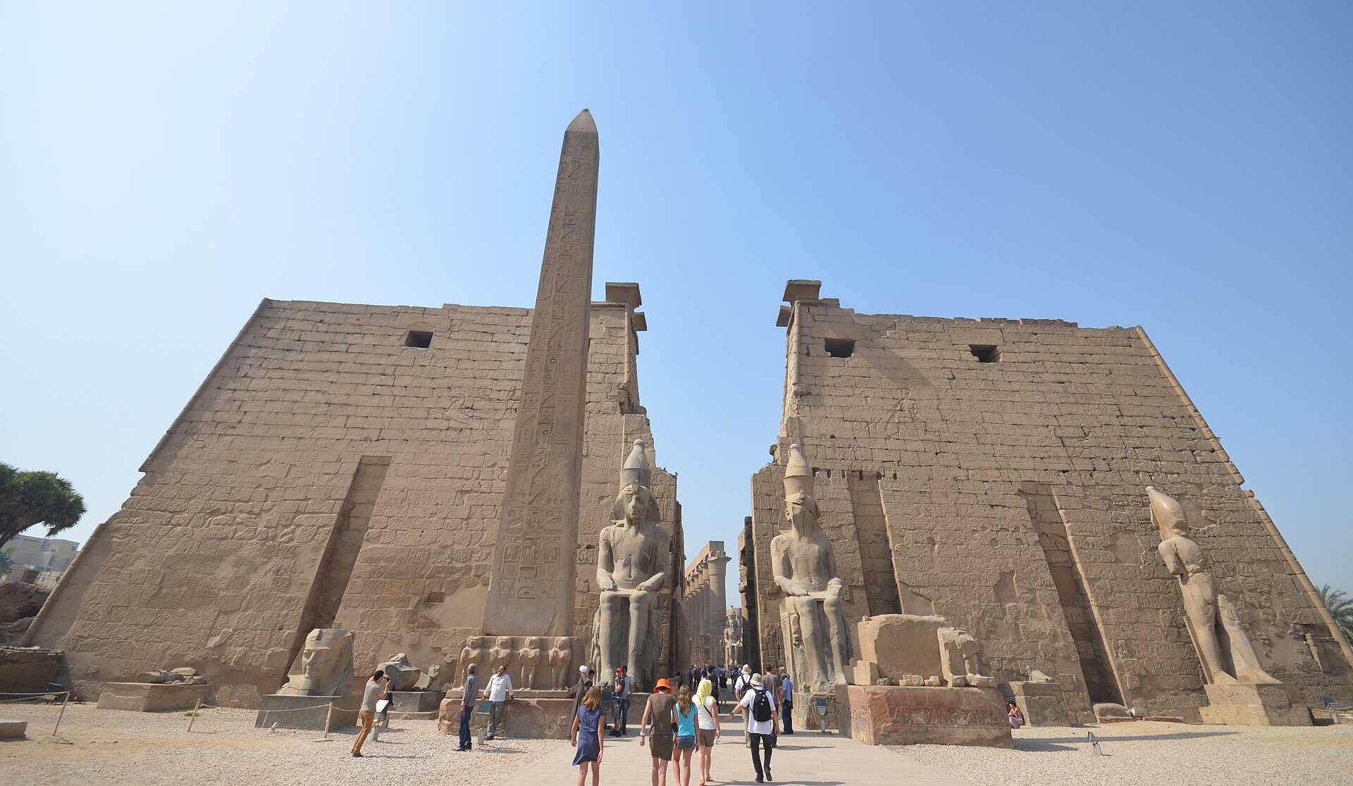 Private Transfers From Luxor