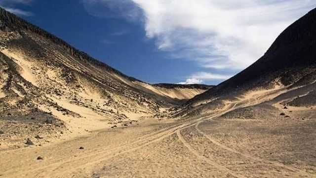 2 Nights Camping in the white desert from Cairo — photo 6