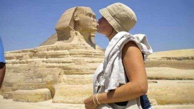 Cairo and Giza pyramids from Soma bay with Private car — photo 3