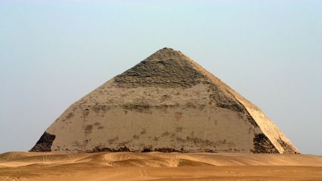 Day tour to Dahshur Pyramids and Meidoum Pyramid from Cairo — photo 8