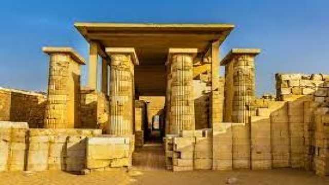 Day tour to Giza Pyramids Memphis Sakkara from Cairo — photo 6