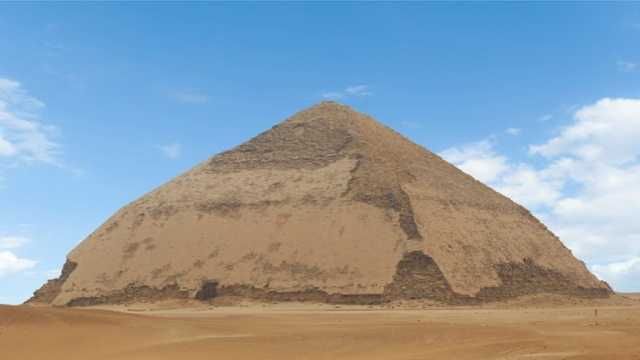 Day Tour to Giza Pyramids Saqqara and Dahshur — photo 6
