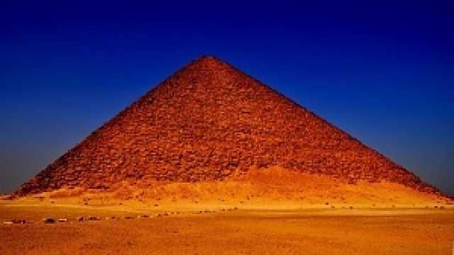Day Tour to Giza Pyramids Saqqara and Dahshur — photo 7