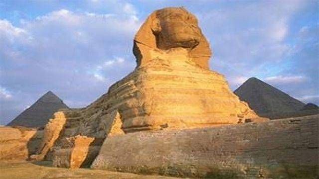 Day trip to Giza Pyramids and Sakkara from Hurghada — photo 4