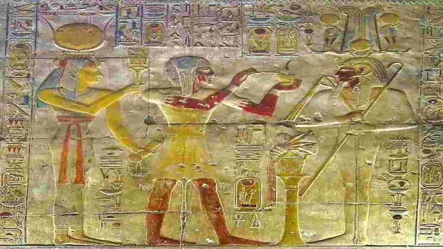 Dendera and Abydos Day tour from Hurghada — photo 5