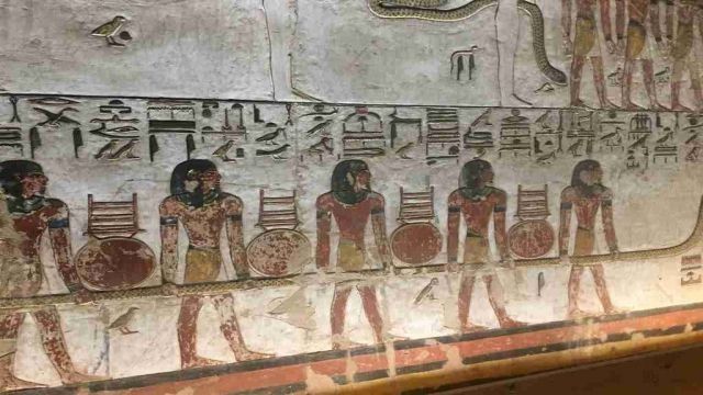 Luxor two days trip with Dendera and Abyos temples from Sahel Hashesh — photo 4