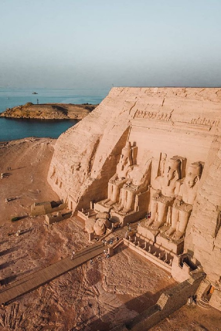 Private Overnight trip to Abu Simbel from Aswan by flight — photo 2