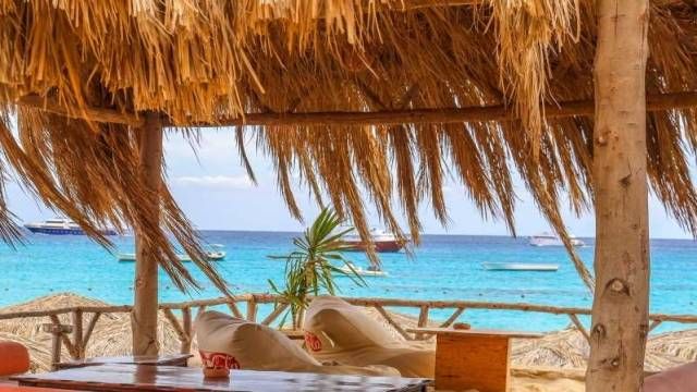 Private snorkeling boat trip to Orange from Hurghada — photo 4