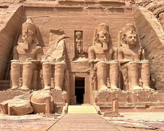 Private trip to Abu Simbel from Aswan by flight — photo 4