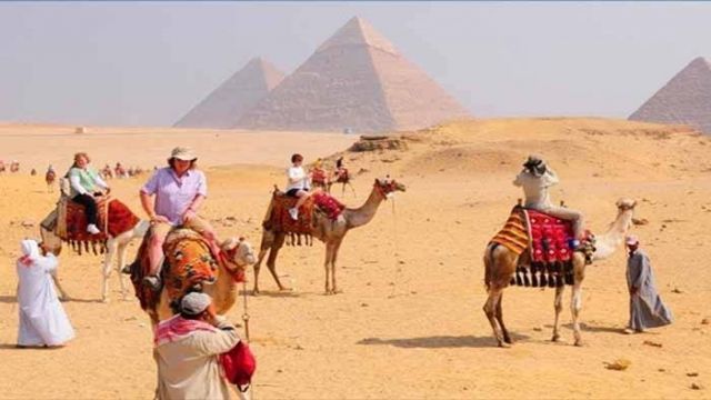 Pyramids of Giza day Trip from Port Said — photo 5