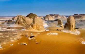 Two days tour to Bahariya Oasis and white desert from Cairo — photo 4